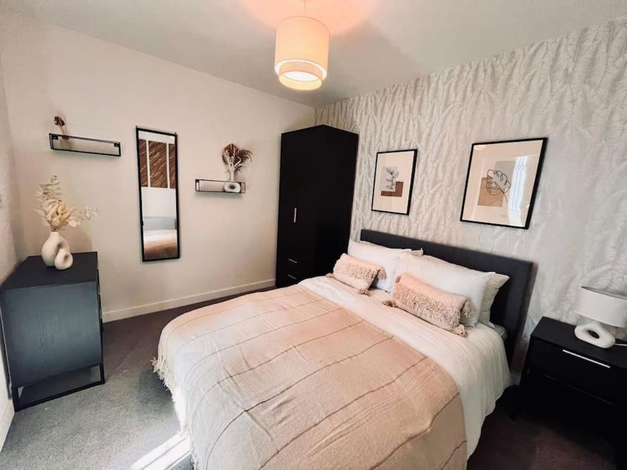 מנצ'סטר Stunning One Bedroom Apartment In Old Trafford מראה חיצוני תמונה
